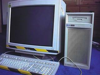 Sun386i with monitor keyboard and mouse